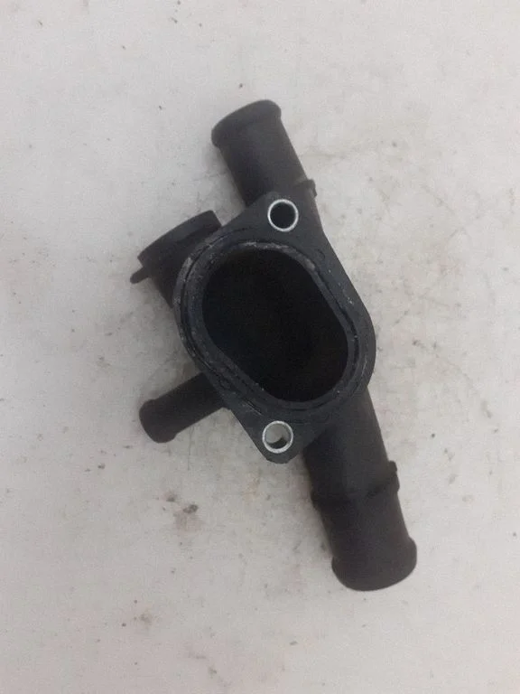 Thermostat housing – Volkswagen Transporter - Caravelle T5 (2003-2015)