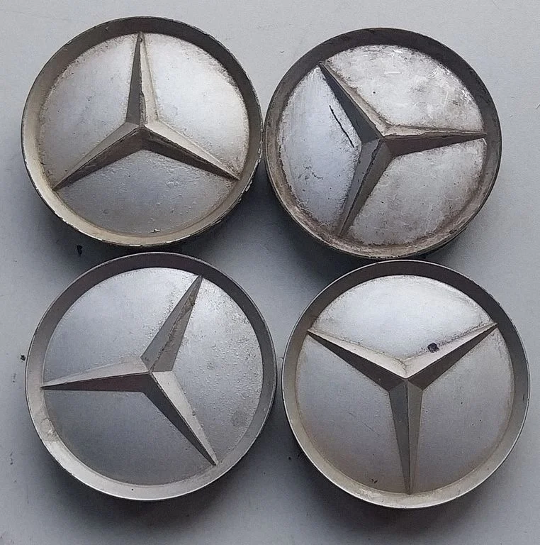 R20 wheel hub/cap/trim – Mercedes-Benz E-Class W210 (1995-2002)