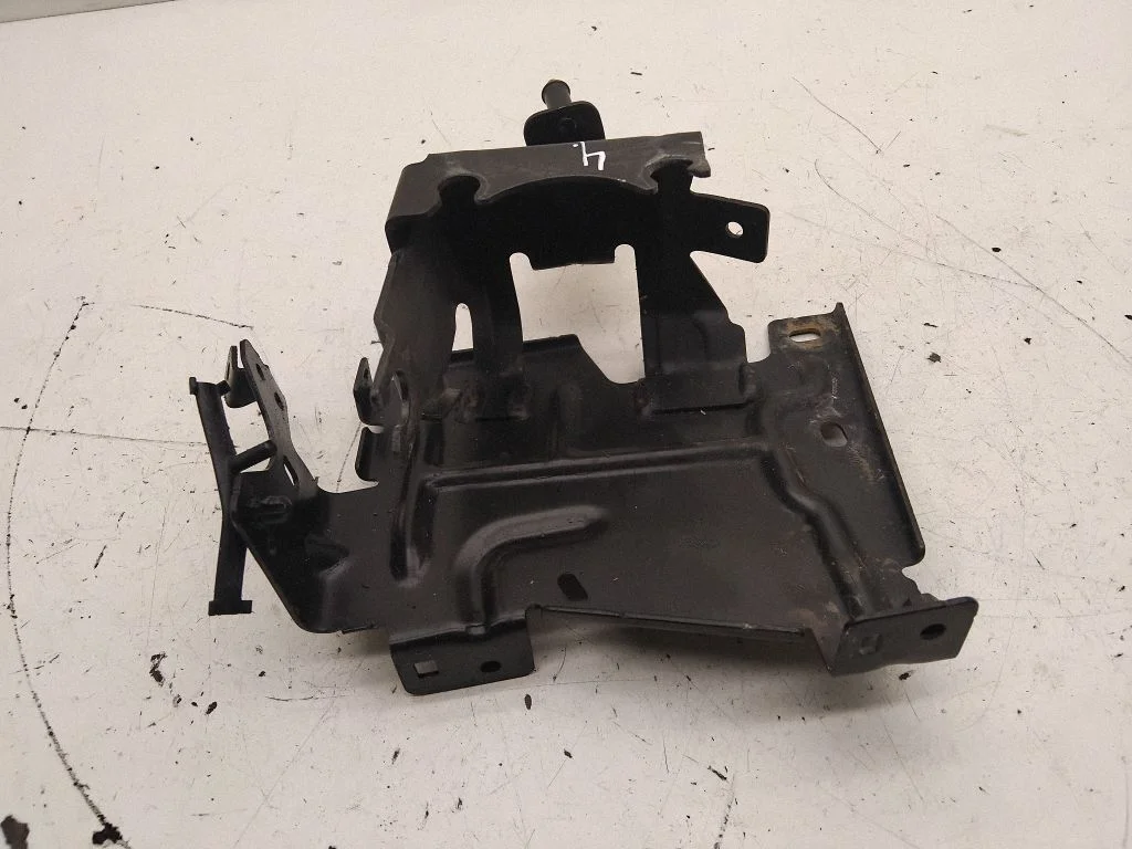 ABS-pumba kinnitus – Ford Transit Custom (2013-2023)