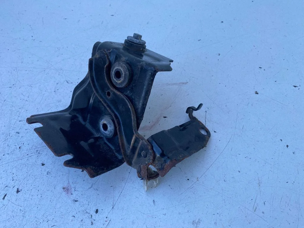 ABS pump bracket – Mazda CX-5 (2012-2017)