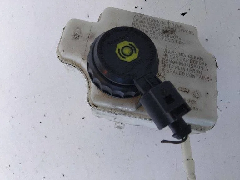 Brake fluid reservoir 1K1611301D