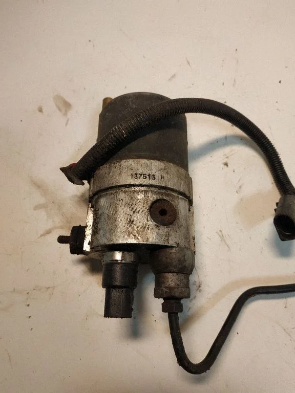 Brake power pressure regulator 8E0614175D