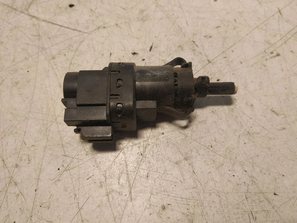 Brake pedal sensor switch – Volvo V50 (2008-2012)