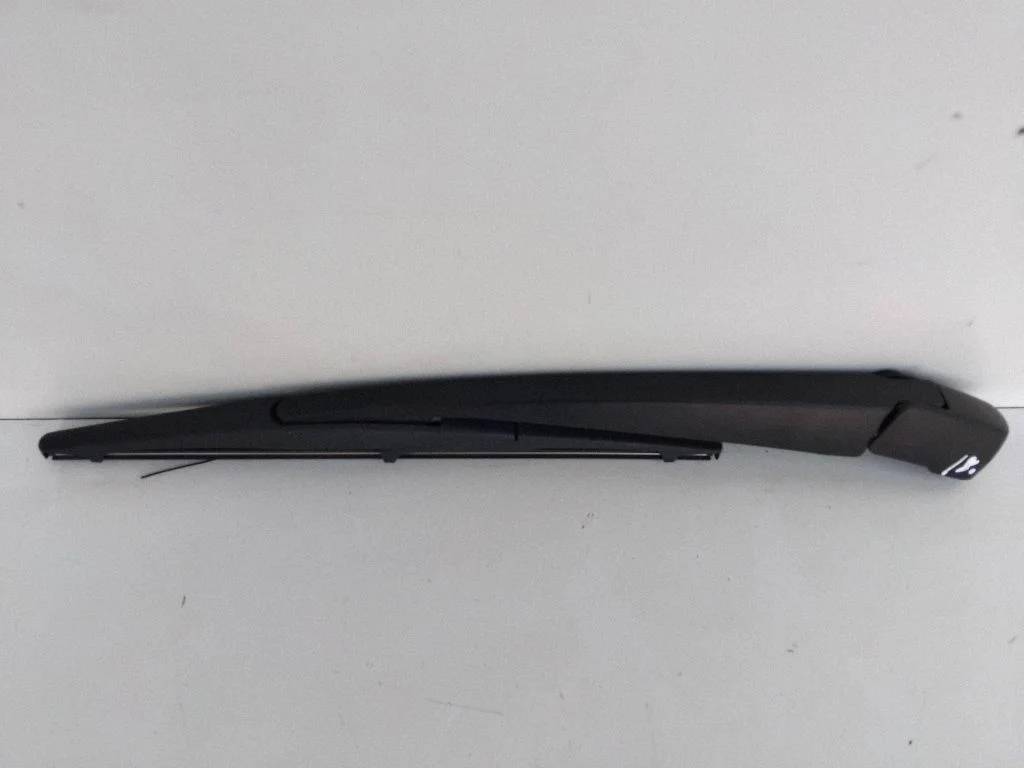 Rear wiper blade