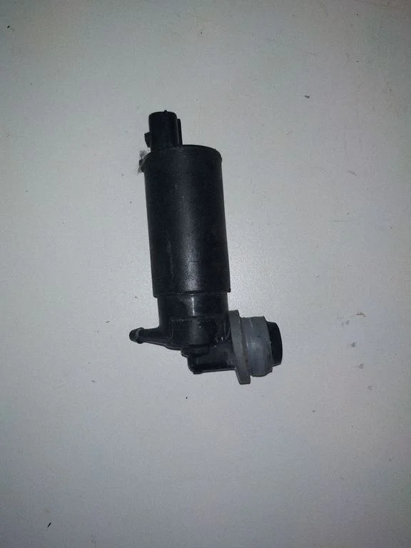Headlight washer pump