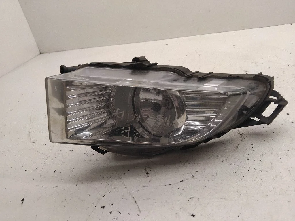 Front fog light – Opel Insignia A (2008-2017)