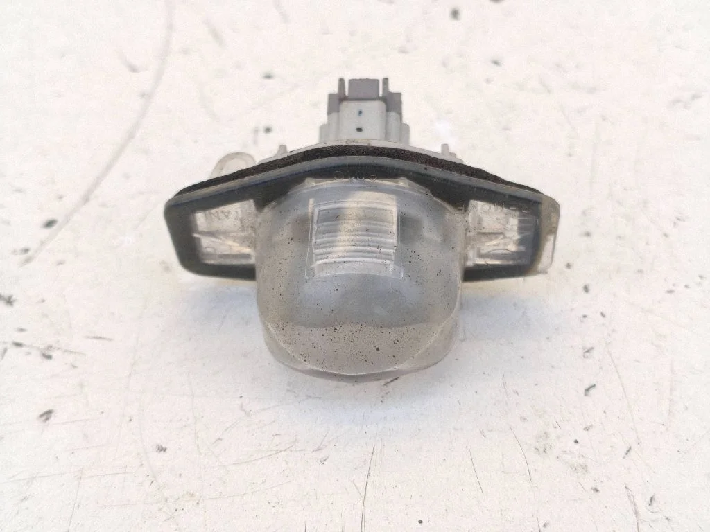Number plate light – Honda CR-V (2007-2012)