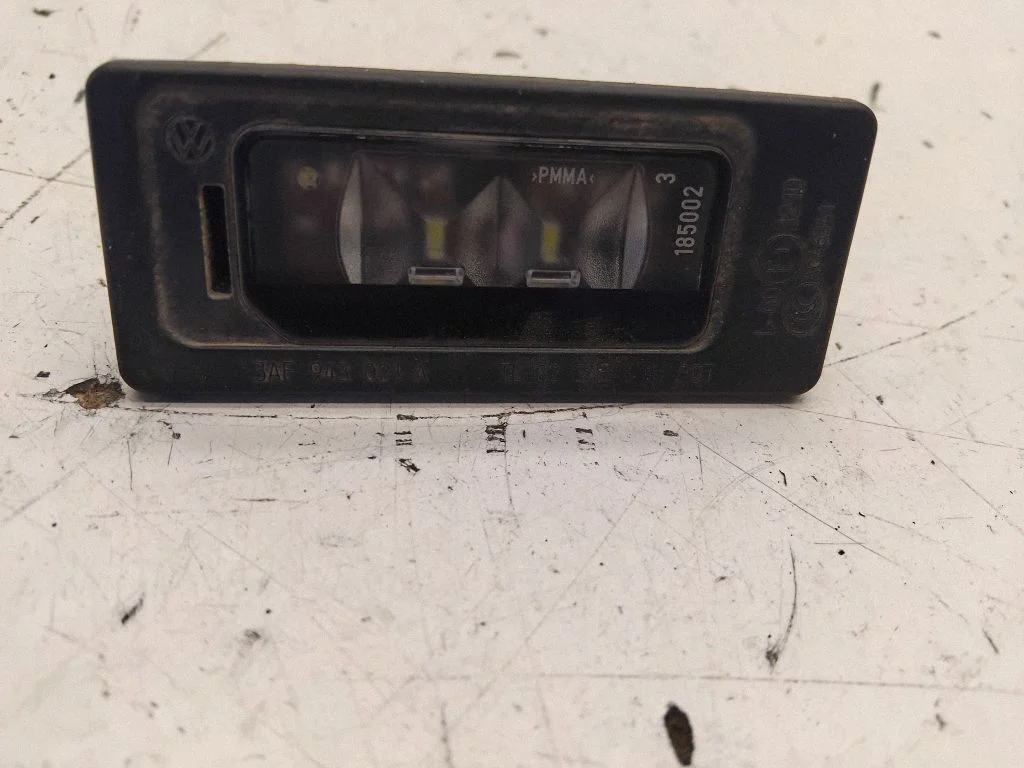 Number plate light 3AF943021A
