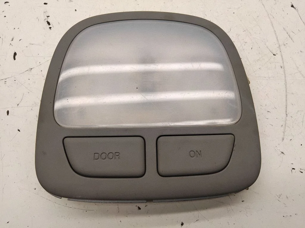 Front seat light – Hyundai Santa Fe (2006-2012)