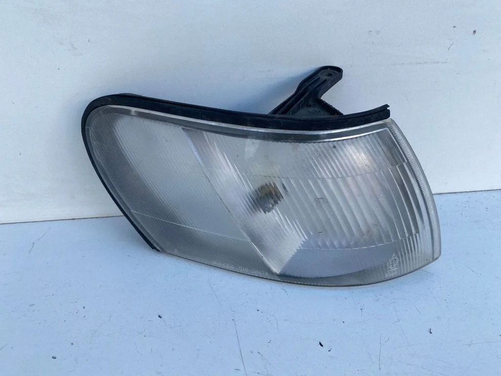 Front indicator light 01850474