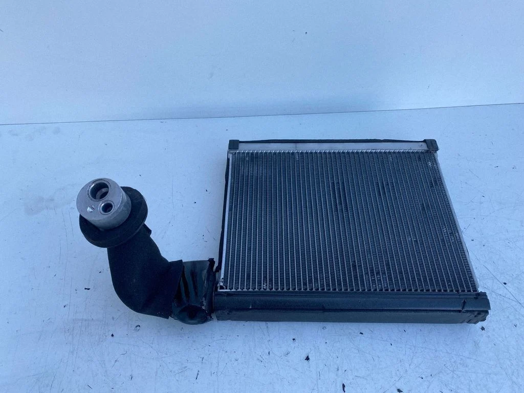 Air conditioning (A/C) radiator (interior)