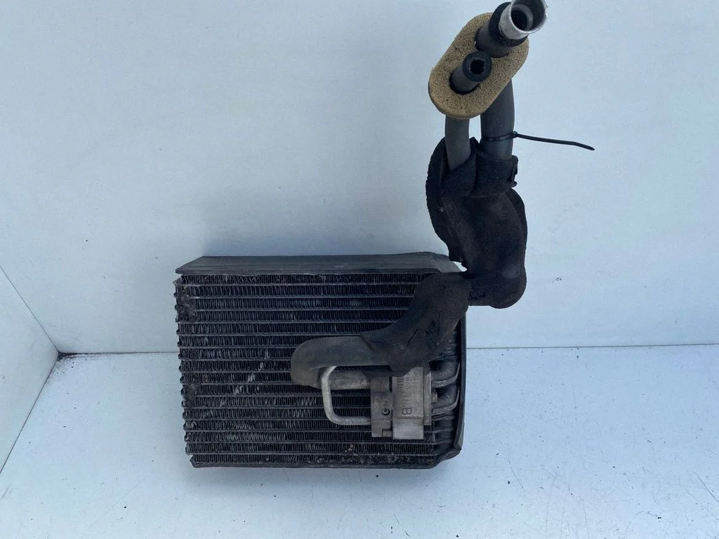 Kliimaseadme radiaator (salongis)