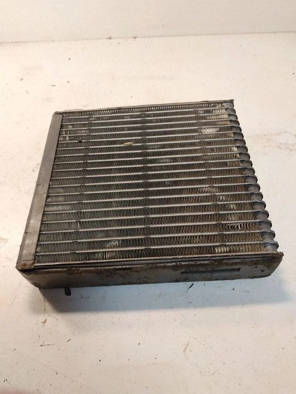 Air conditioning (A/C) radiator (interior)