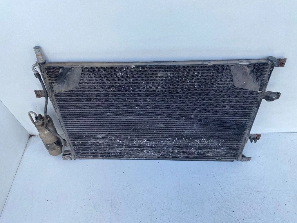 Kliimaseadme jahutusradiaator (kondensaator) 9171604
