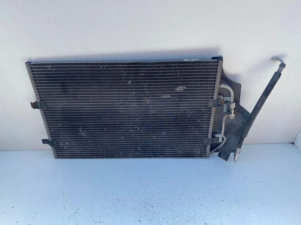 Gaisa kondicioniera dzesēšanas radiators (kondensators)