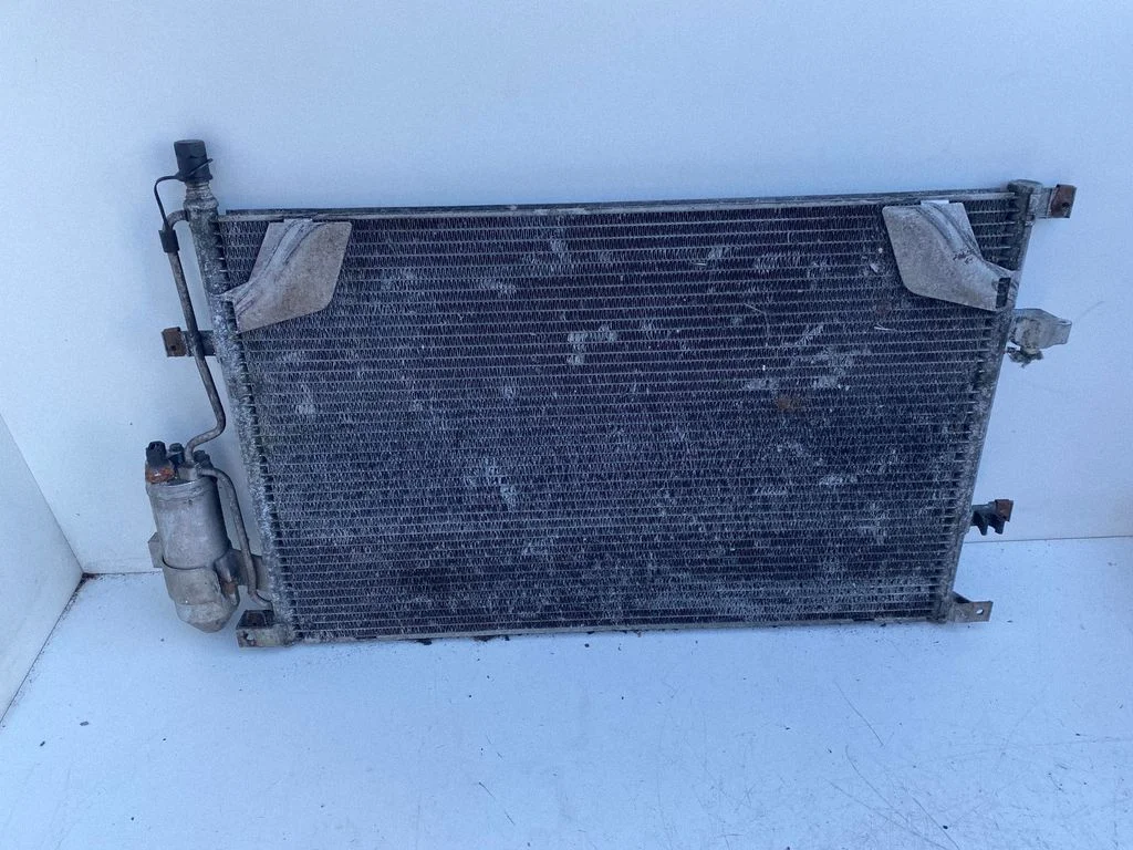 Gaisa kondicioniera dzesēšanas radiators (kondensators)