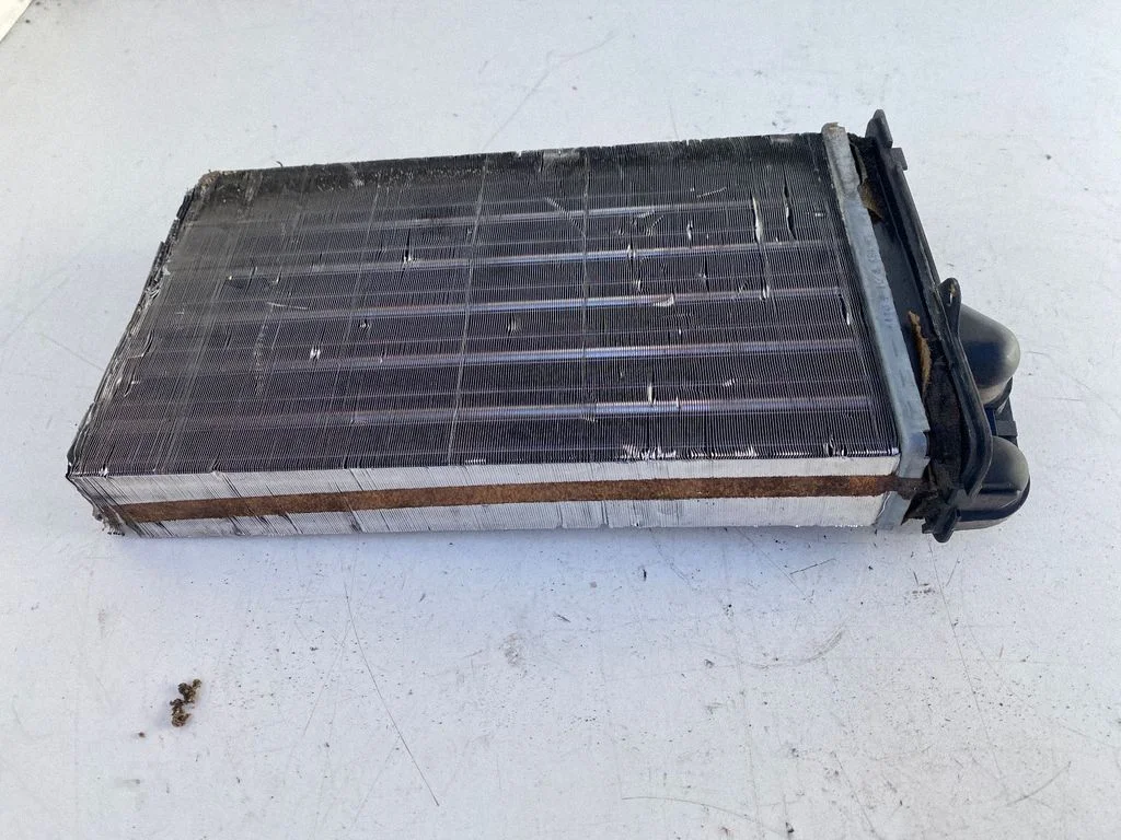 Salongi küttekeha radiaator