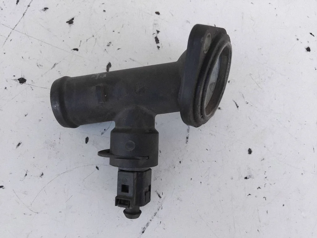 Thermostat/thermostat housing – Audi A3 S3 8P (2003-2012)