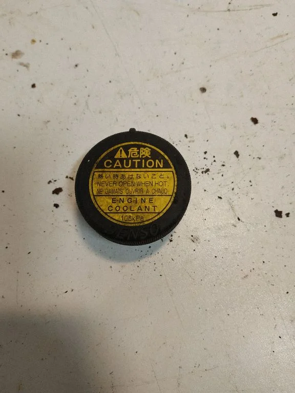 Coolant expansion tank/reservoir cap
