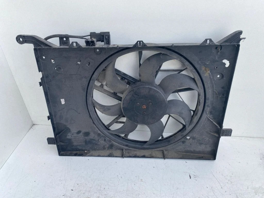 Radiator cooling fan shroud – Volvo V70 (2005-2008)