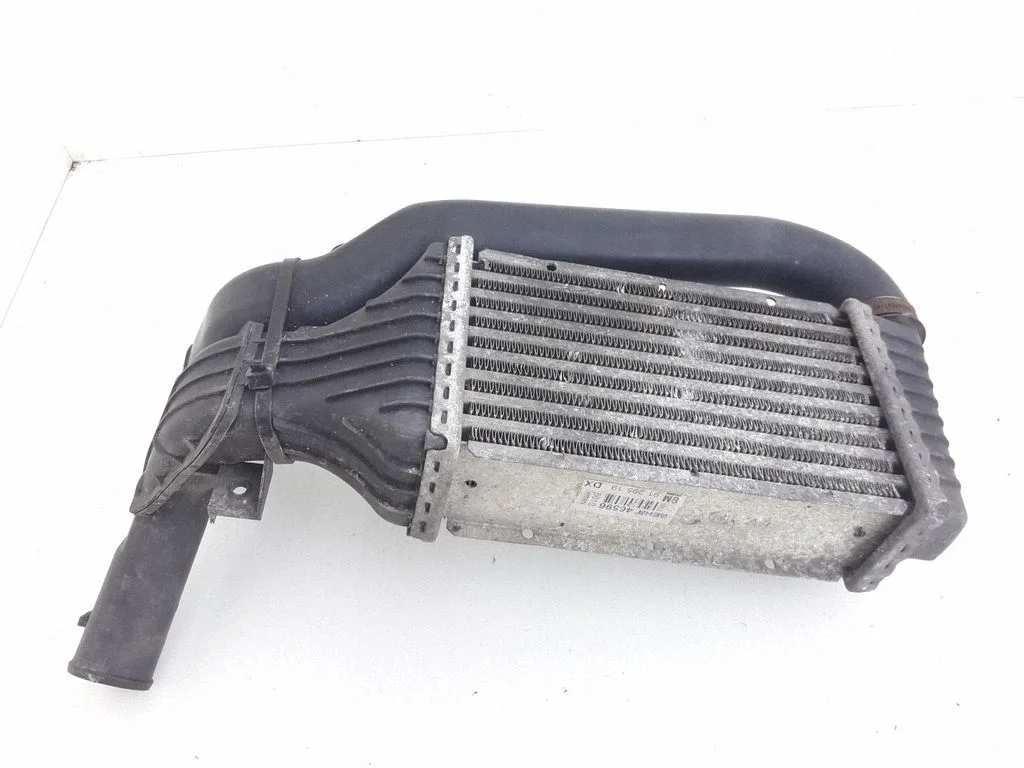 Starpdzesētāja (interkūlera) radiators 9129519