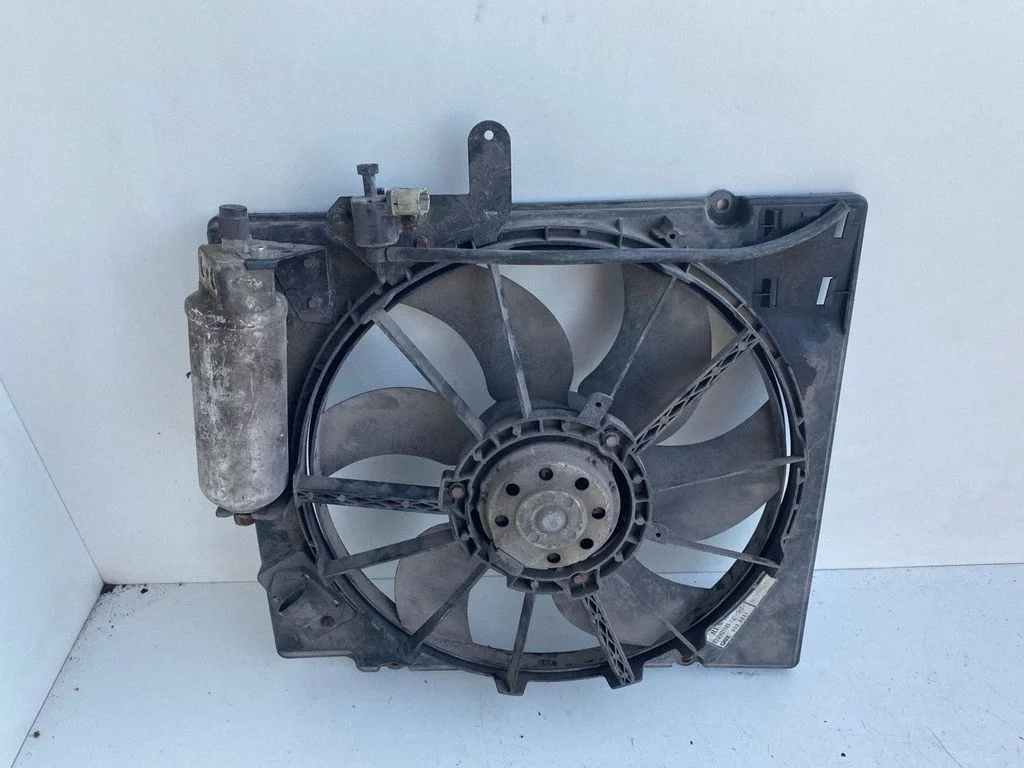 Radiator cooling fan shroud 7700421149
