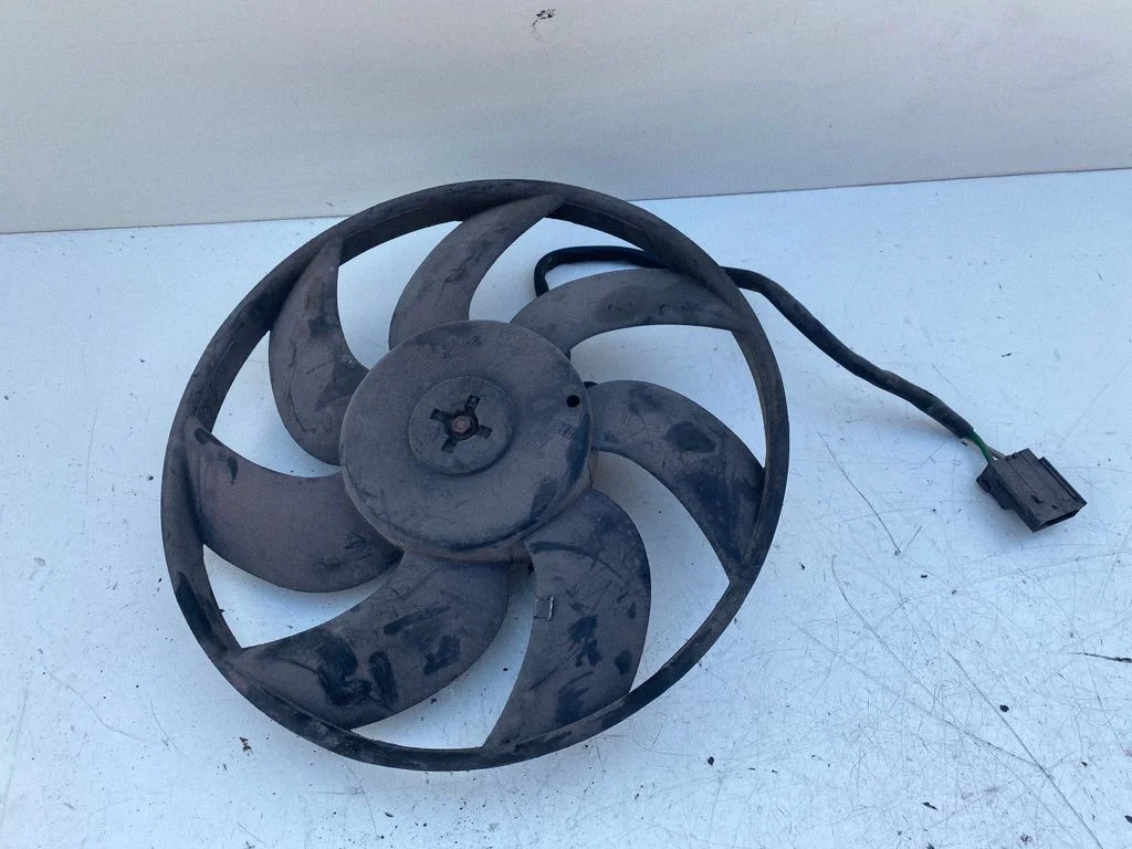 Radiatora ventilatora difuzors