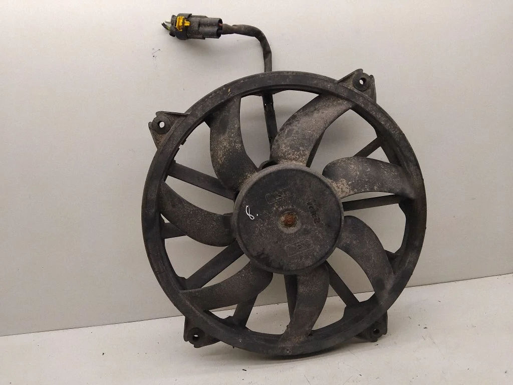 Electric radiator cooling fan 1049874716T