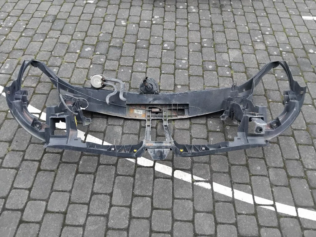 Pas przedni – Renault Master III (2010-2024)