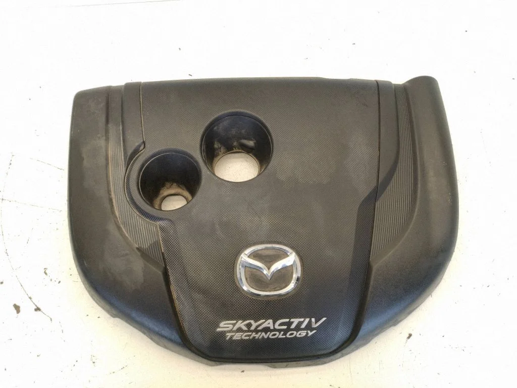 Engine cover (trim)
