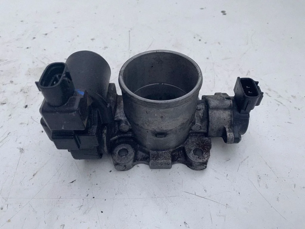 Elektriline drosselklapi korpus – Toyota Corolla Verso AR10 (2004-2009)
