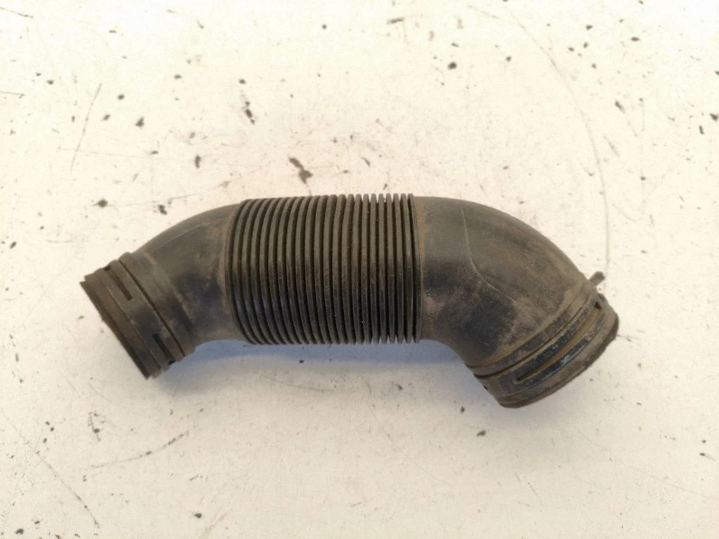 Air intake duct part – Volkswagen Sharan (2001-2010)