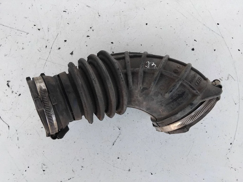 Turbo õhu sisselasketoru/ -voolik 06H129629E