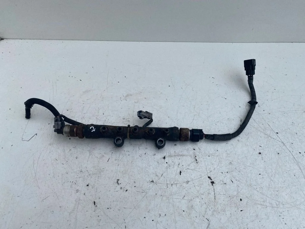 Fuel main line pipe