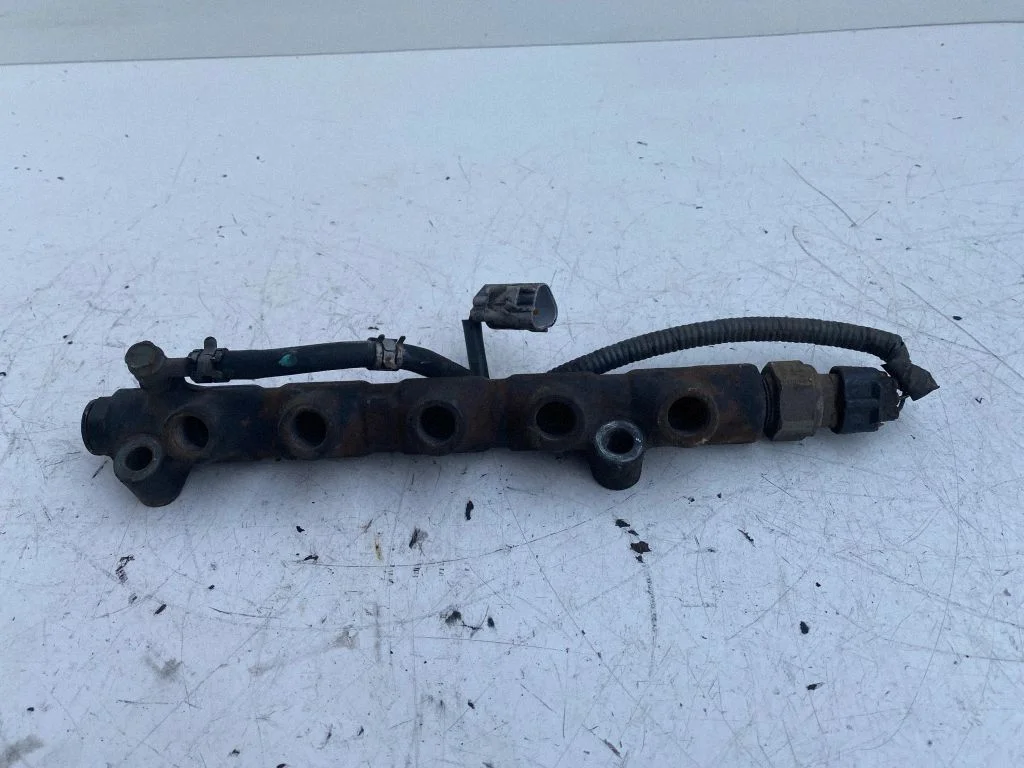 Fuel main line pipe 8945812020