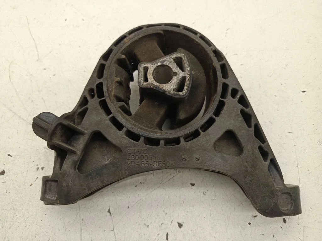 Engine mount bracket CTVC