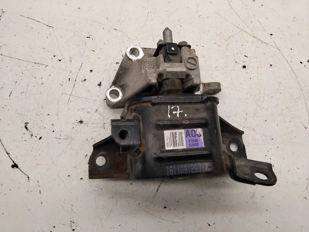 Engine mount bracket – KIA Niro (2016-2022)