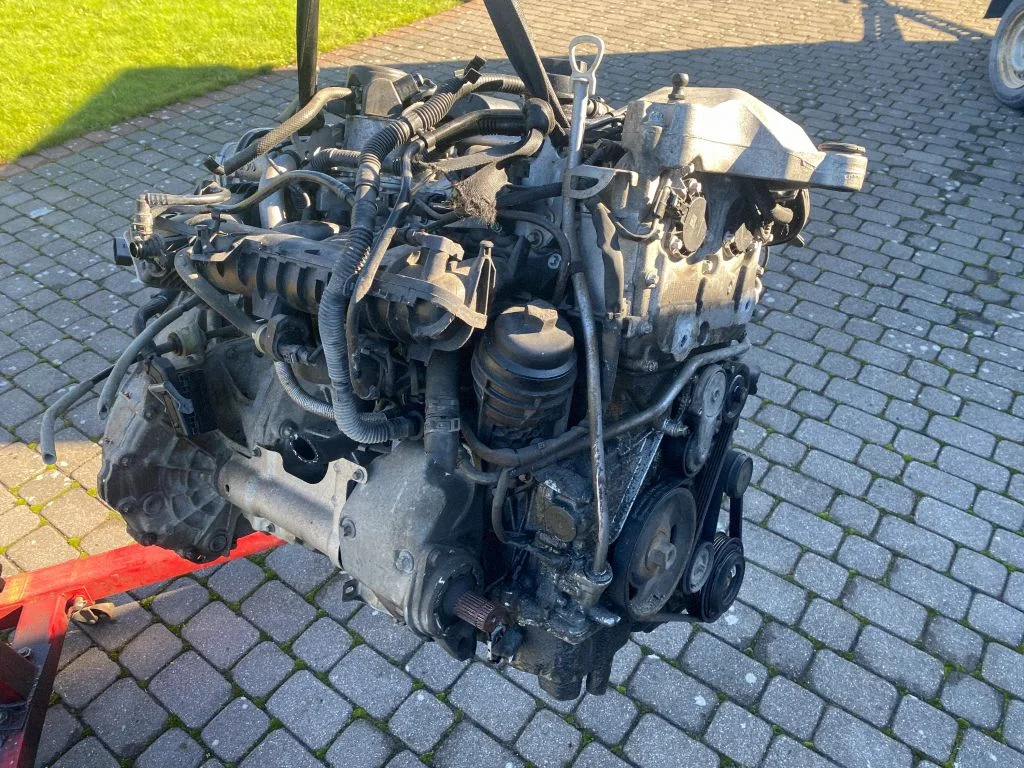 Mootor 270910