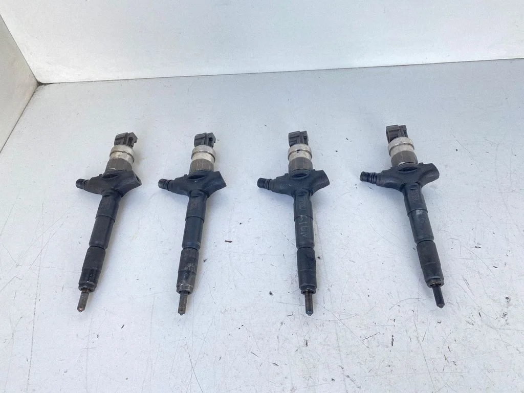 Pihustite (düüside) komplekt 8972391617