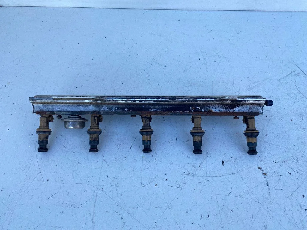 Fuel injectors set – Volvo S80 (1999-2003)