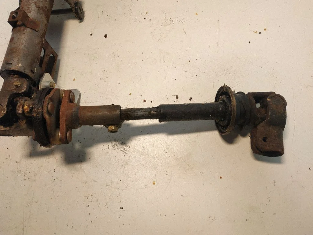 Steering column universal joint