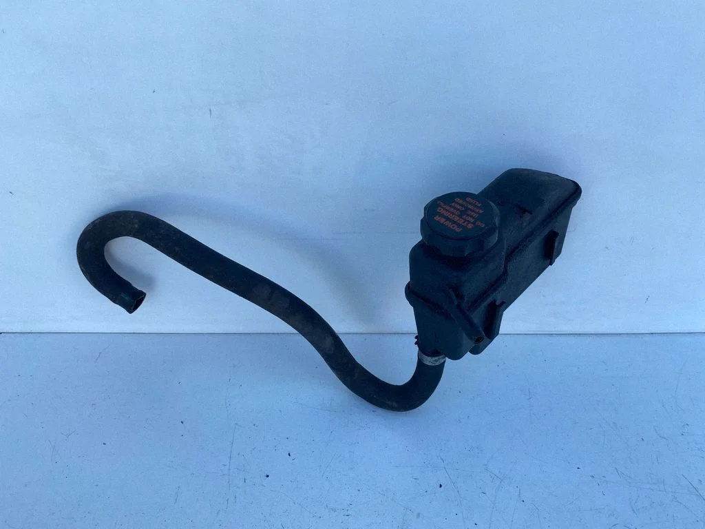 Power steering fluid tank/reservoir – Volvo S80 (1999-2003)
