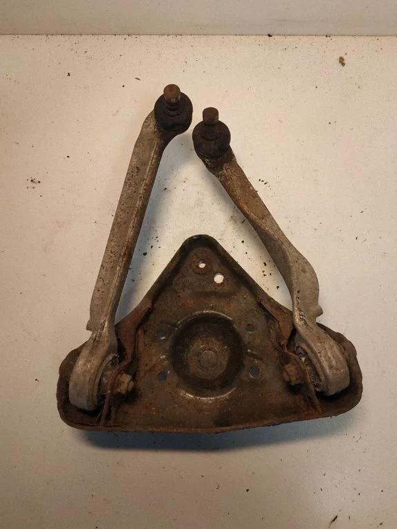 Front ball joint – Volkswagen Passat B5 (1997-2000)