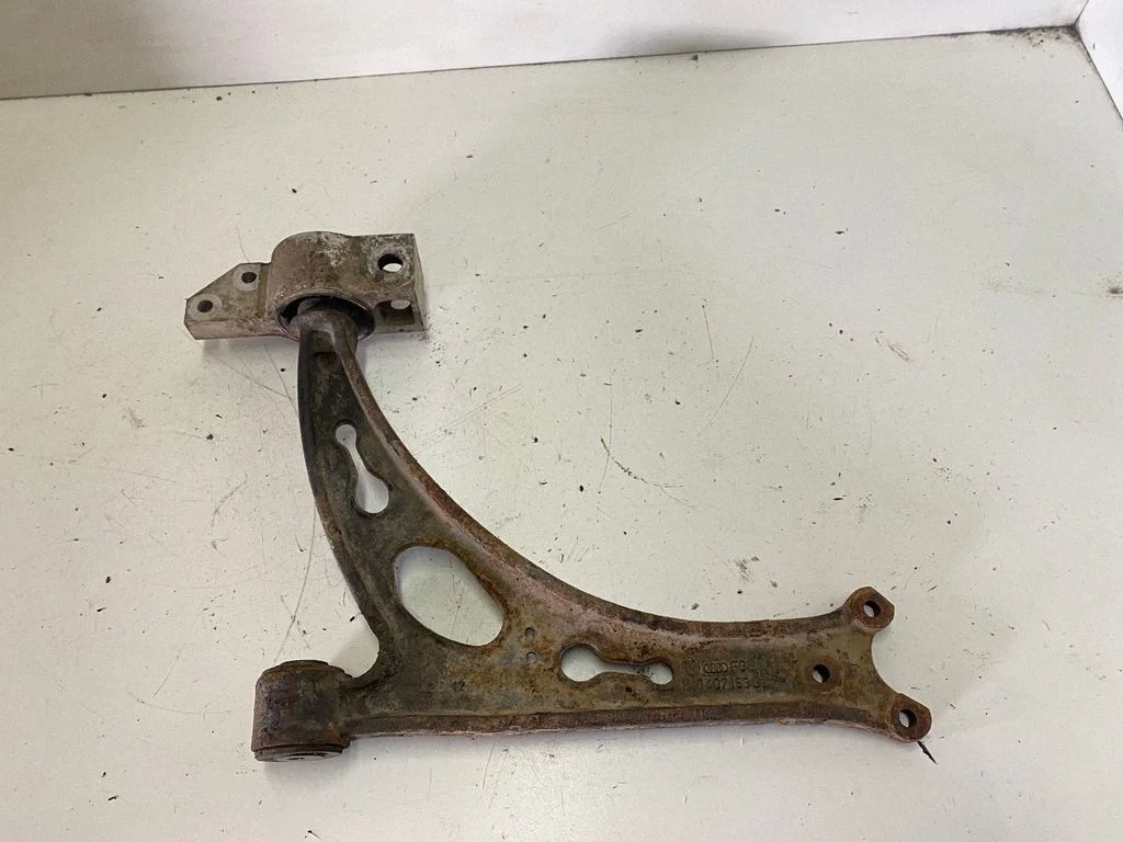Front lower control arm/wishbone – Volkswagen Touran I (2003-2010)