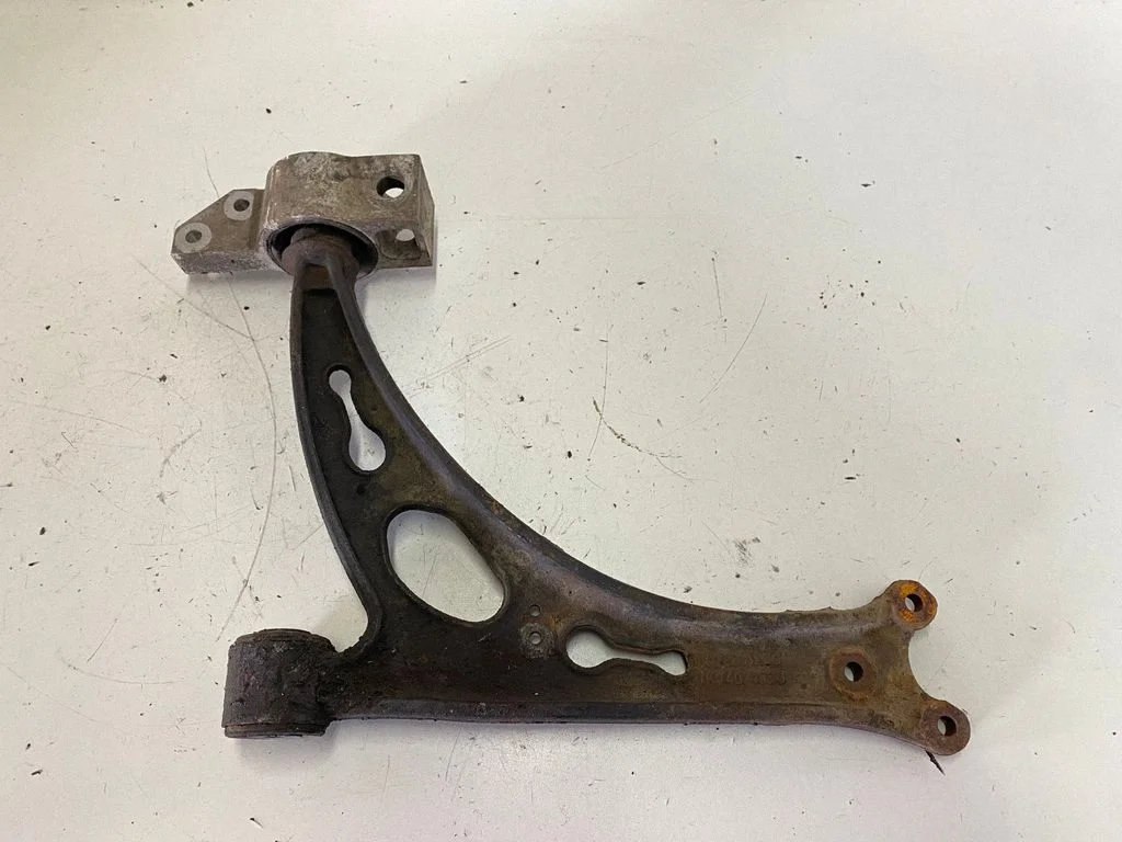 Front lower control arm/wishbone – Volkswagen Touran I (2003-2010)