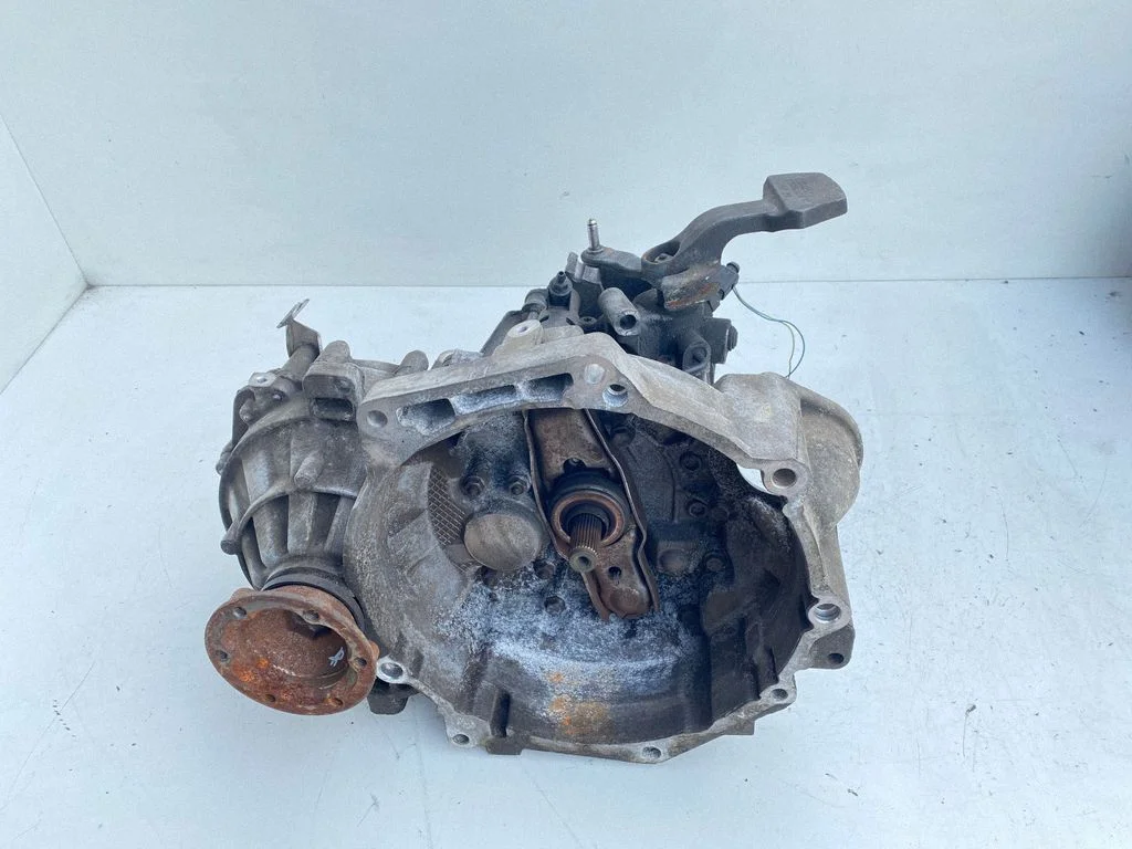 Manual 5 speed gearbox – Volkswagen Caddy (2004-2010)