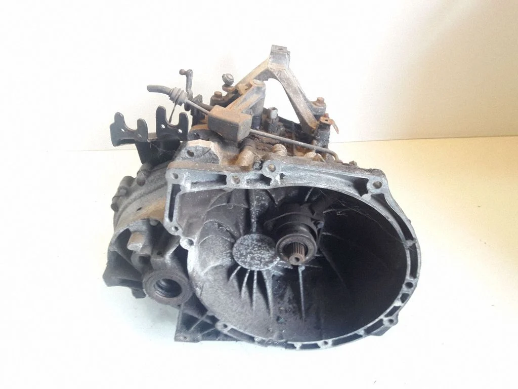 Manual 5 speed gearbox – Volvo V50 (2004-2007)