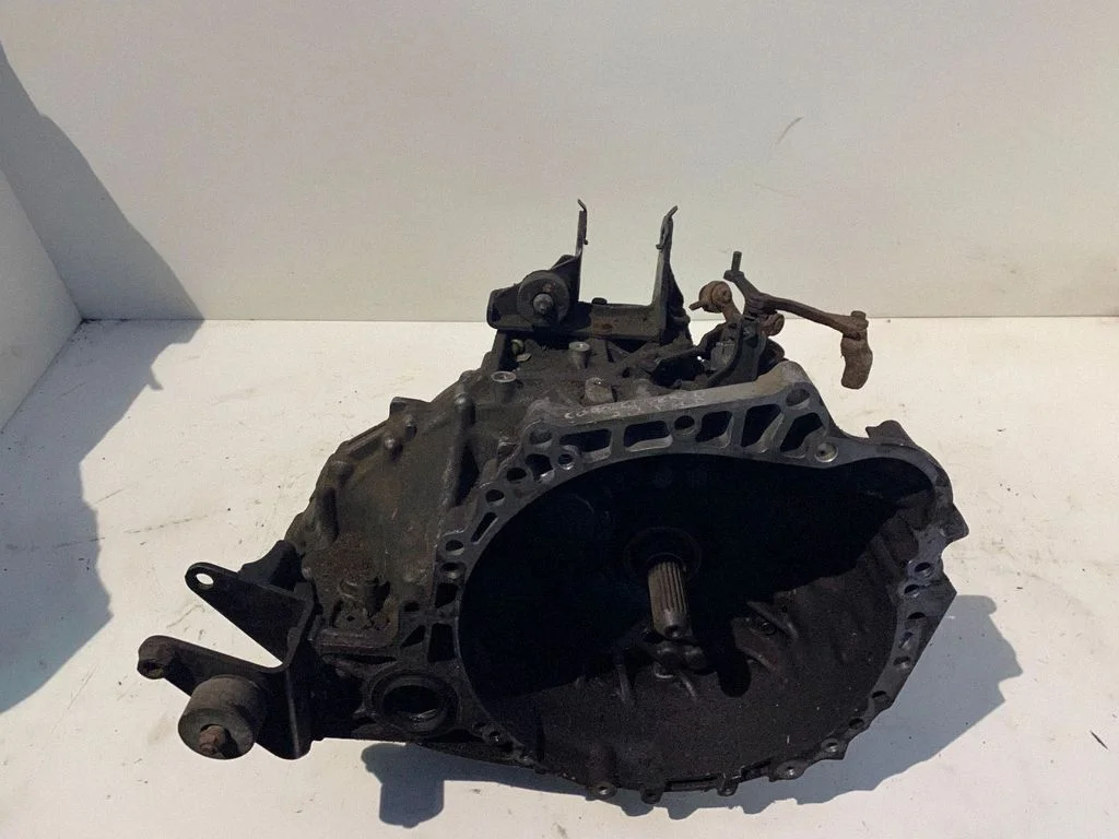 Manual 6 speed gearbox