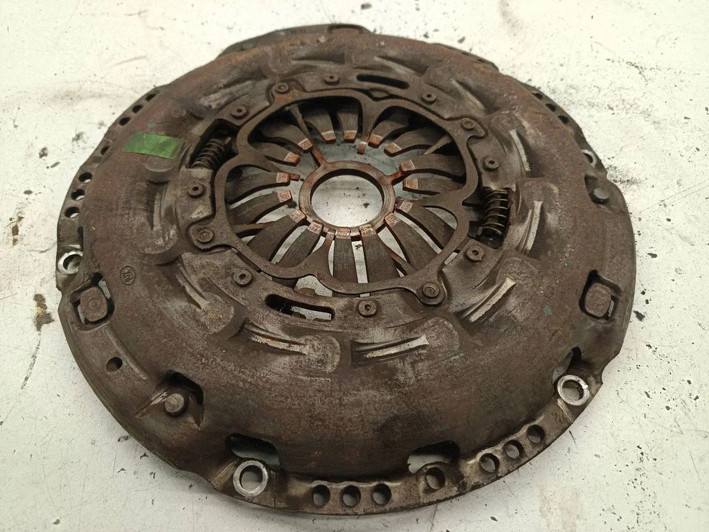 Pressure plate – Toyota Corolla Verso AR10 (2004-2009)
