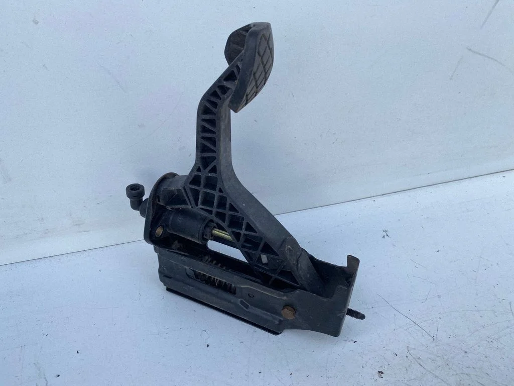 Clutch pedal